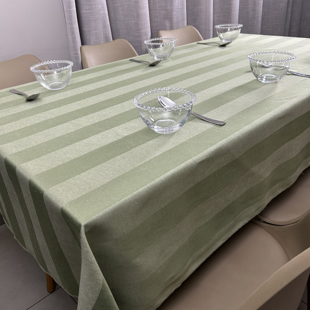 Toalha De Mesa - 6 Lugares - Retangular Jacquard 1,40x2,10m - Sianinha - Cor Verde